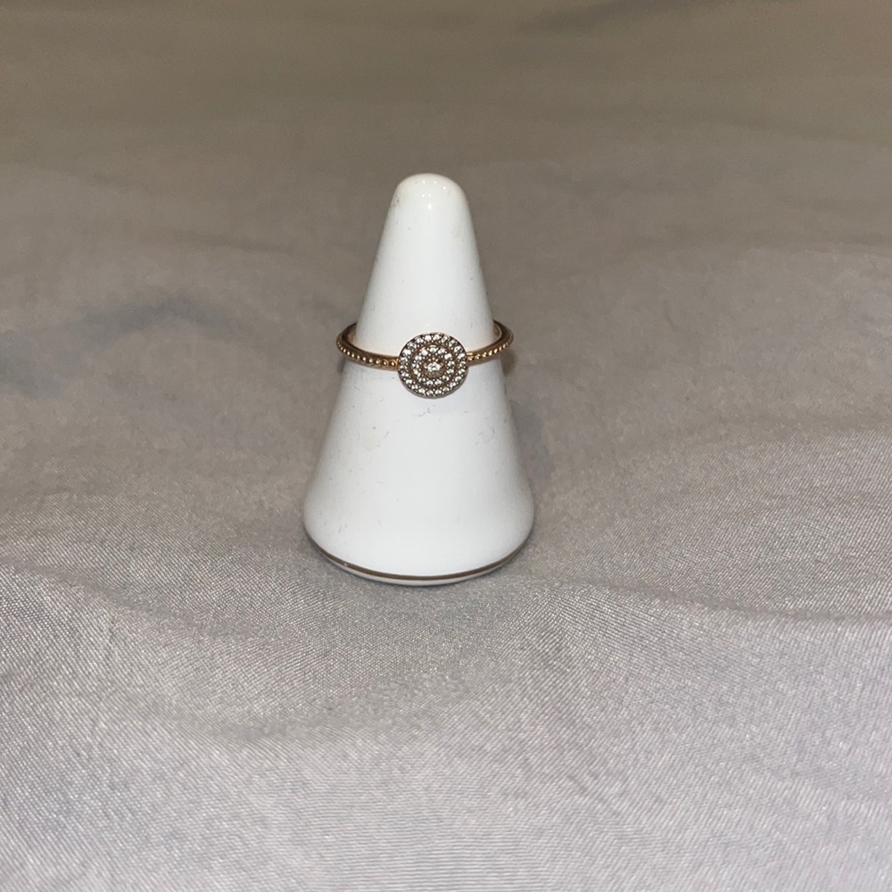 Pandora Ring